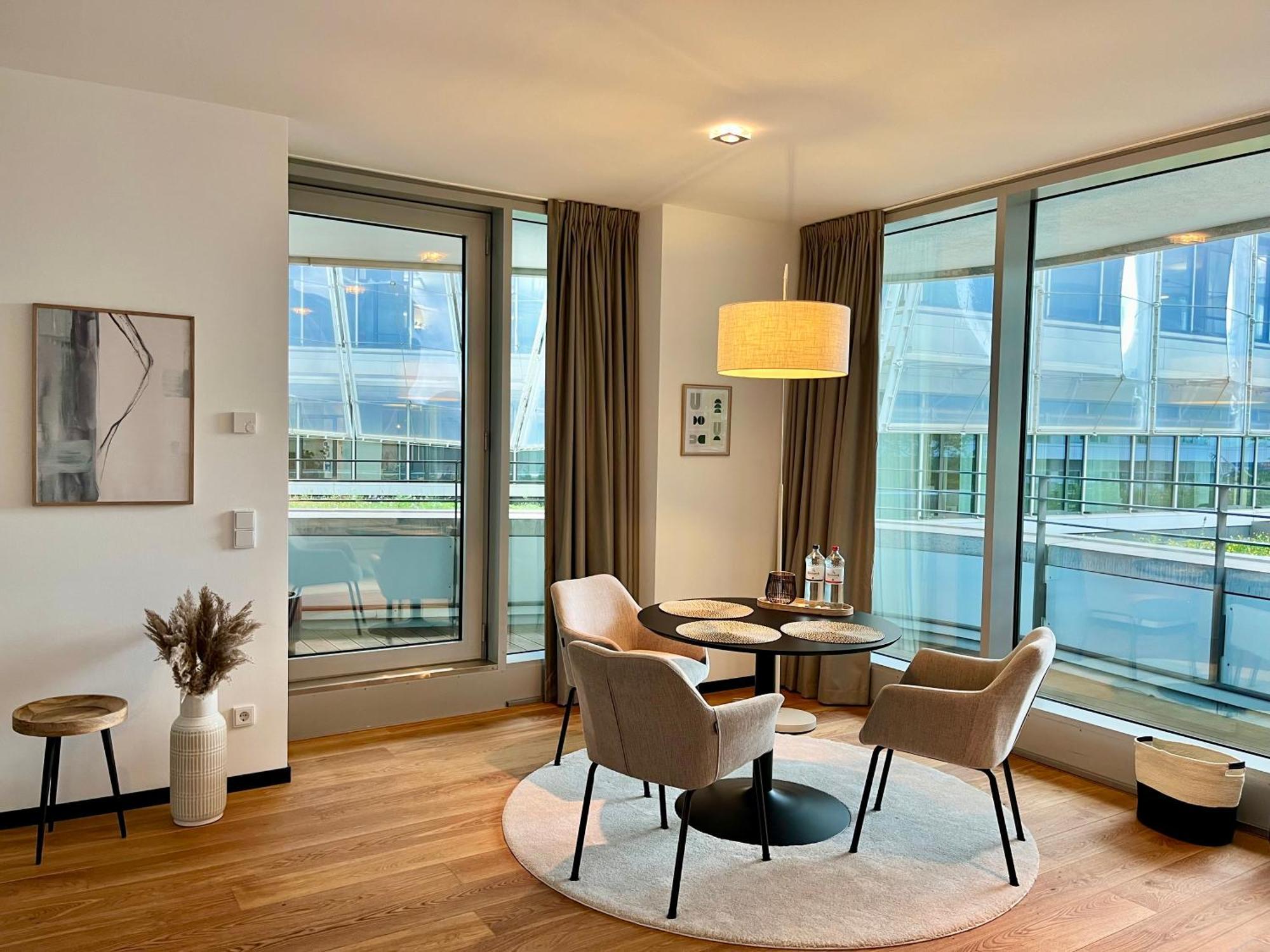 Come2Stay Hafencity - Marco Polo Tower Amburgo Esterno foto